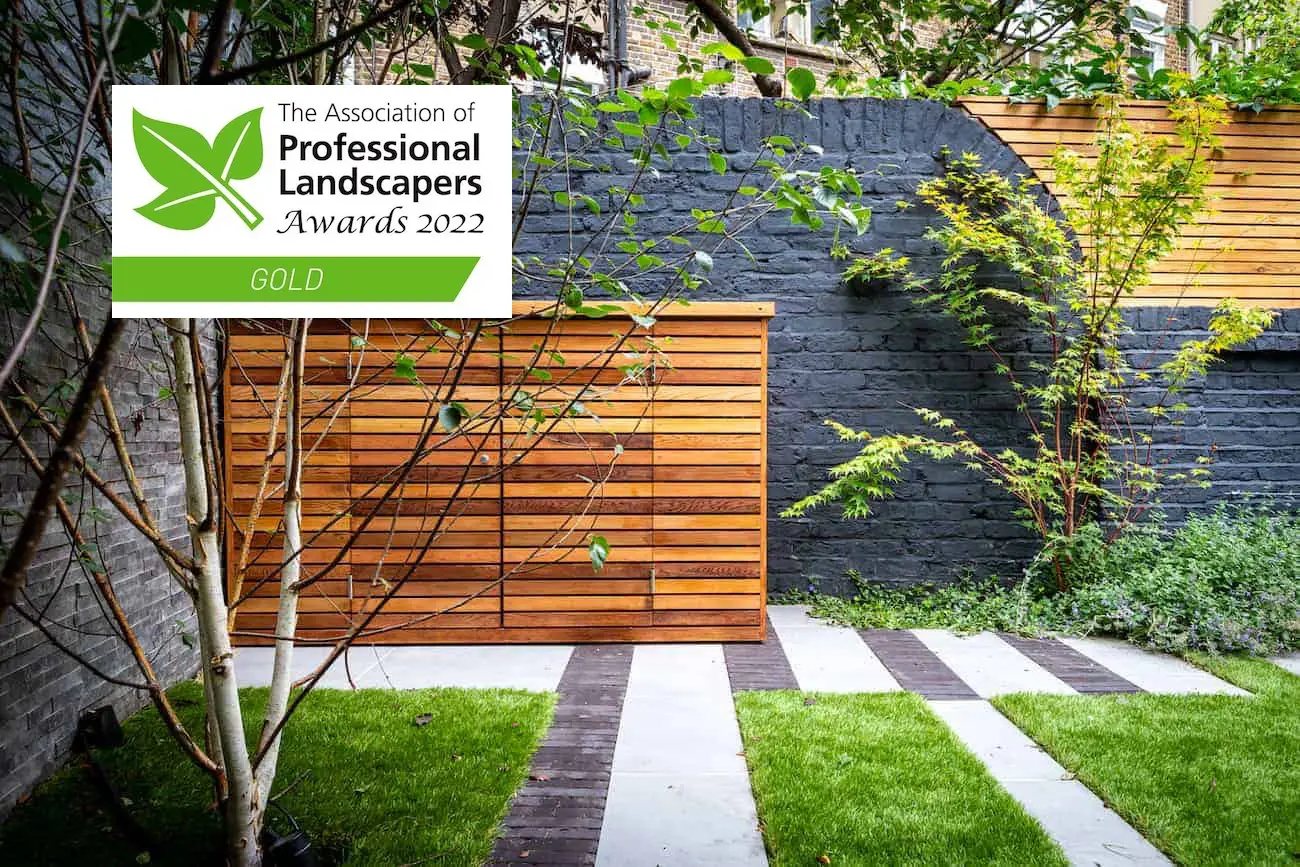 garden-build-ware-hertfordshire-apl-gold-award