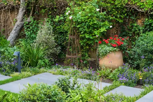 summerhouse garden north west london planting