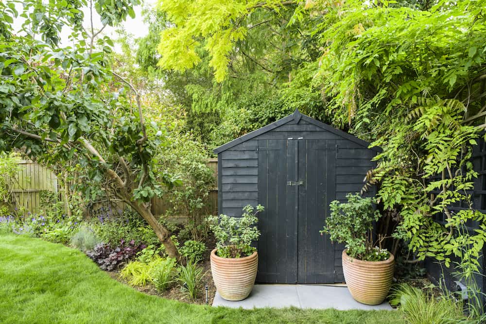 garden shed installation kilburn