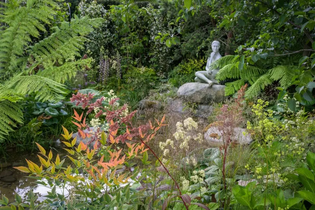 the way of st james rhs hampton court acacia gardens