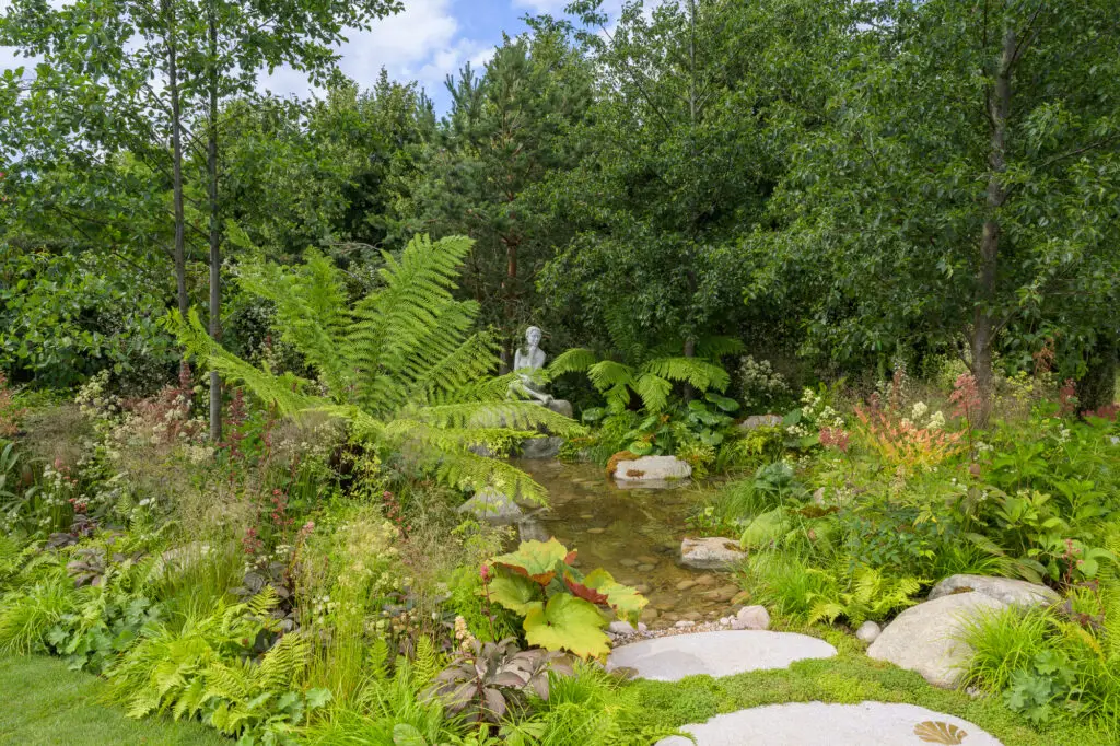 the way of st james rhs hampton court acacia gardens featured image